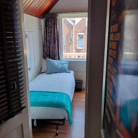 Casa Peper Rosso * Rotterdam