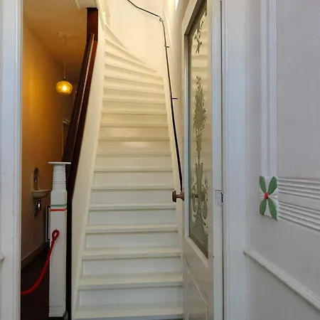 Casa Peper Rosso * Rotterdam